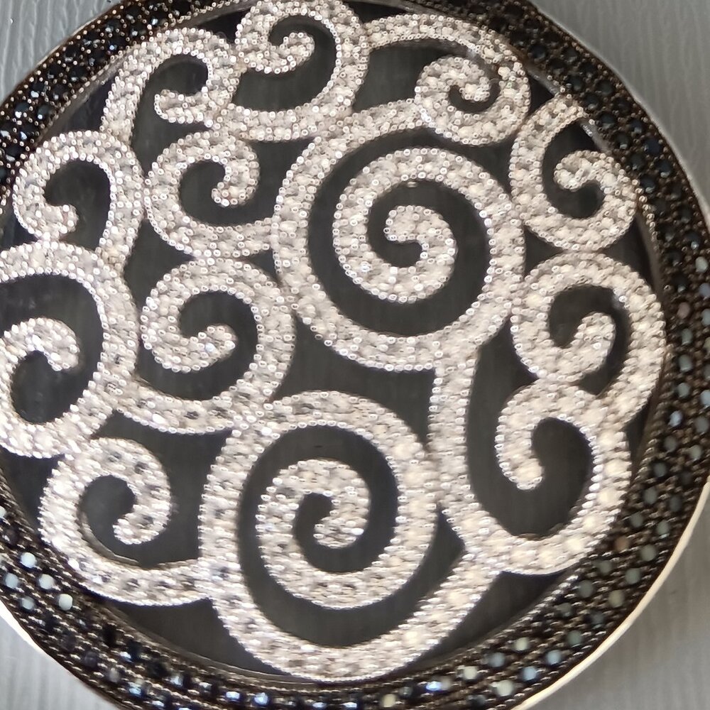 925 Sterling Silver Large Round Pendant With Lab Creation Stones.